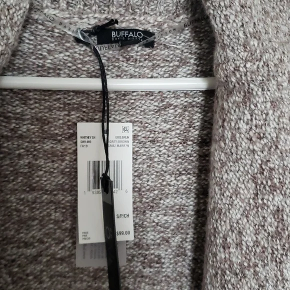 Cardigans - Picture 3 of 3